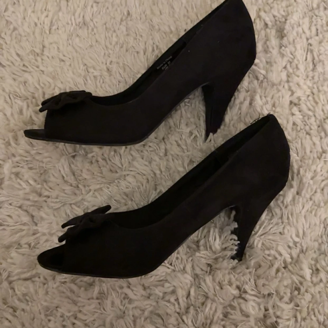 Svarta klackskor i mocka  - 2