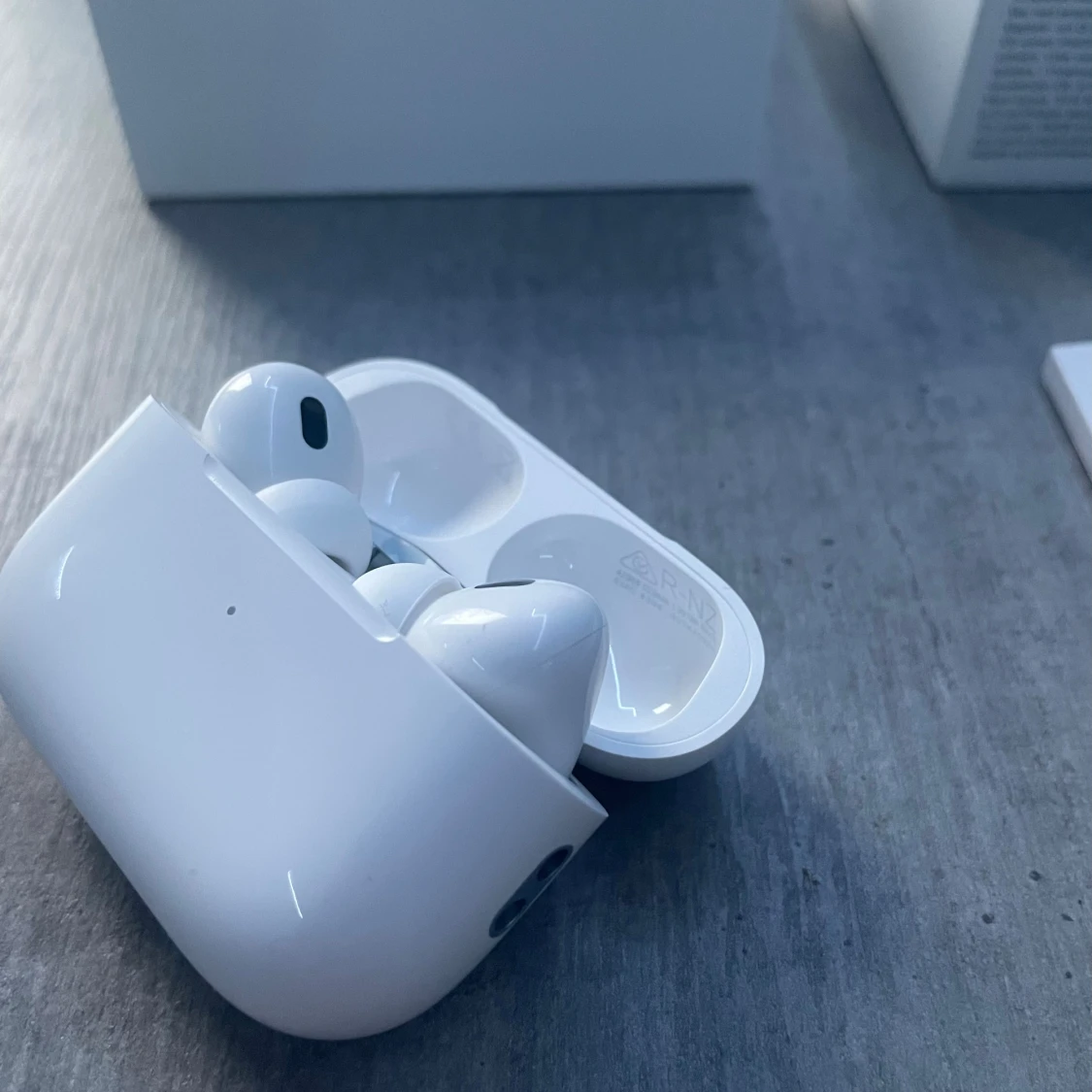 AirPods Pro - 1