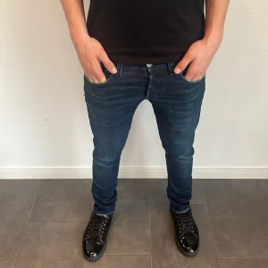 Tramarossa jeans  - Tramarossa jeans herr| pris:599kr| storlek:34| Skick:9,8/10| Hör av dig vid minsta lilla fundering eller fråga| 