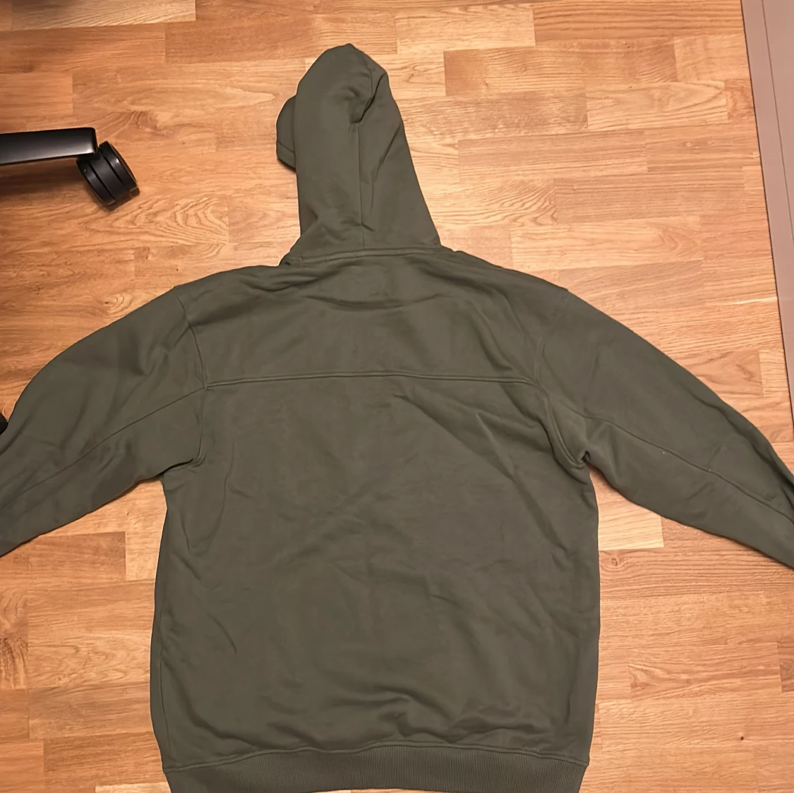 Olivgrön hoodie från Vailent XL - 1