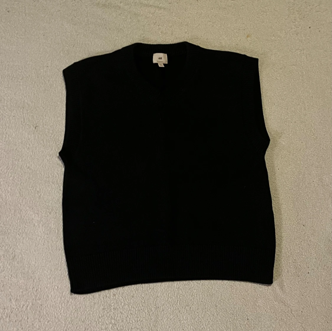 Stickad väst från H&M