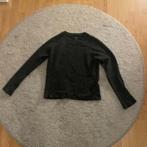  stickad tröja från Vero Moda - Används inte längre 