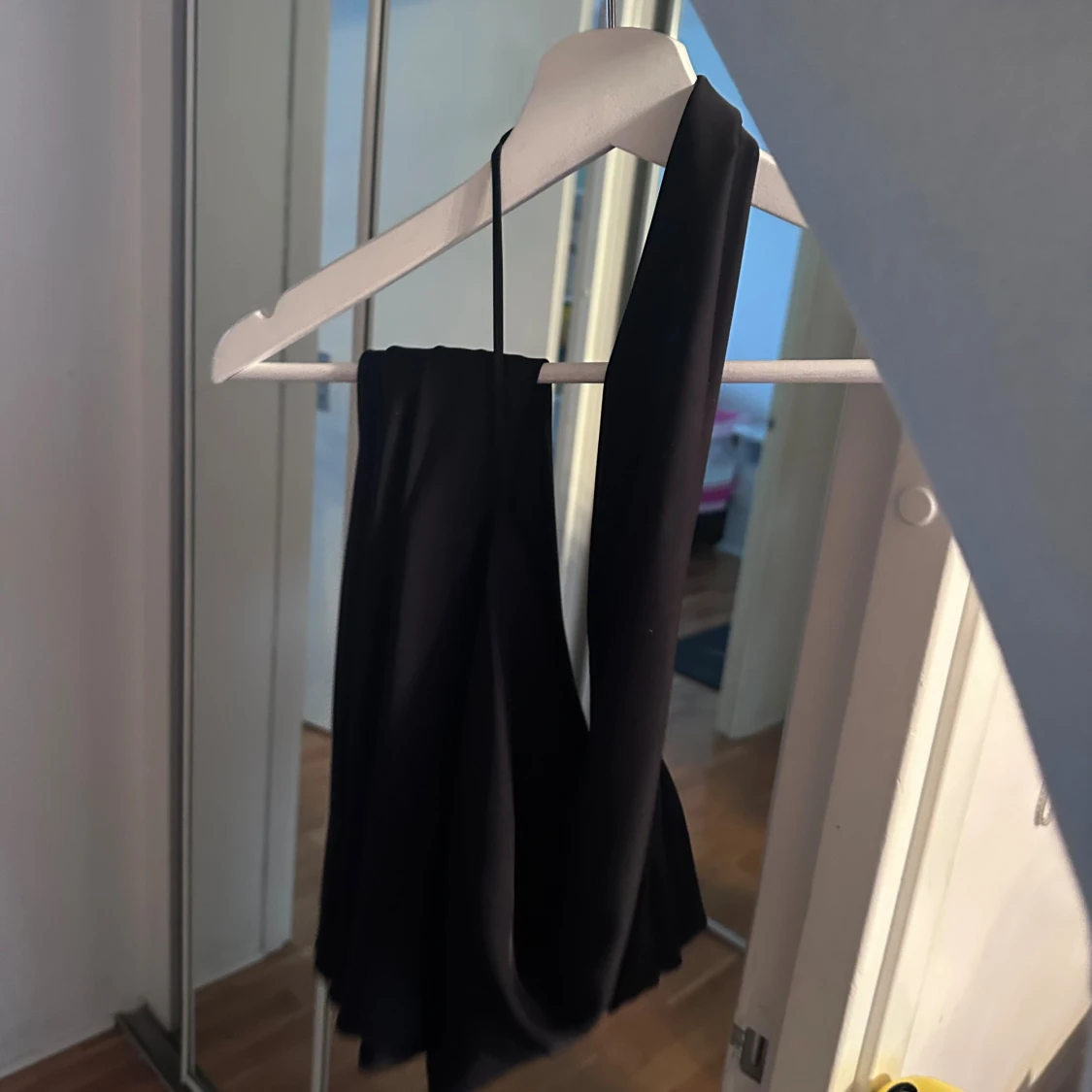 Säljer min balklänning  - 3