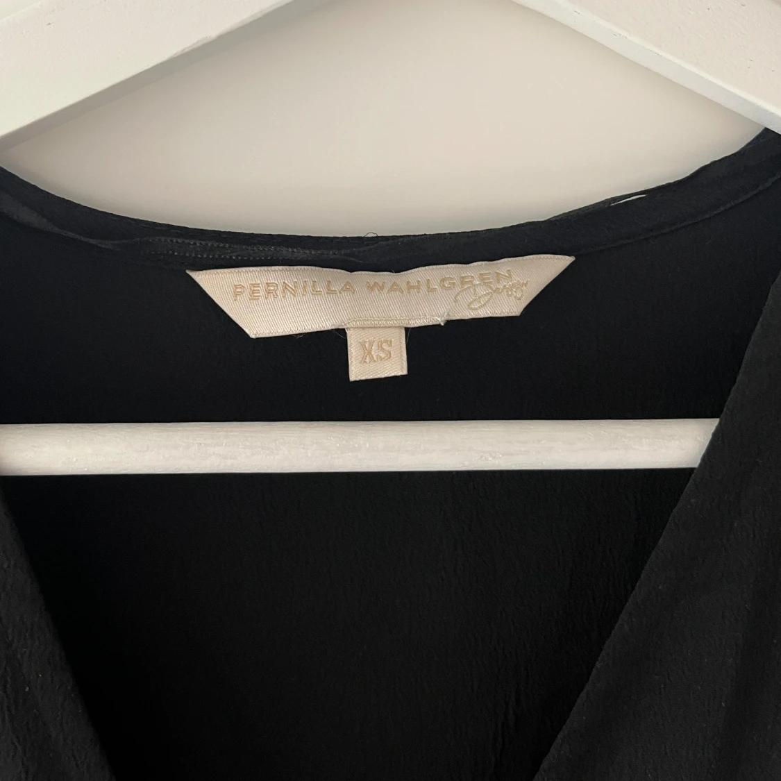 Svart överlappad klänning - 3