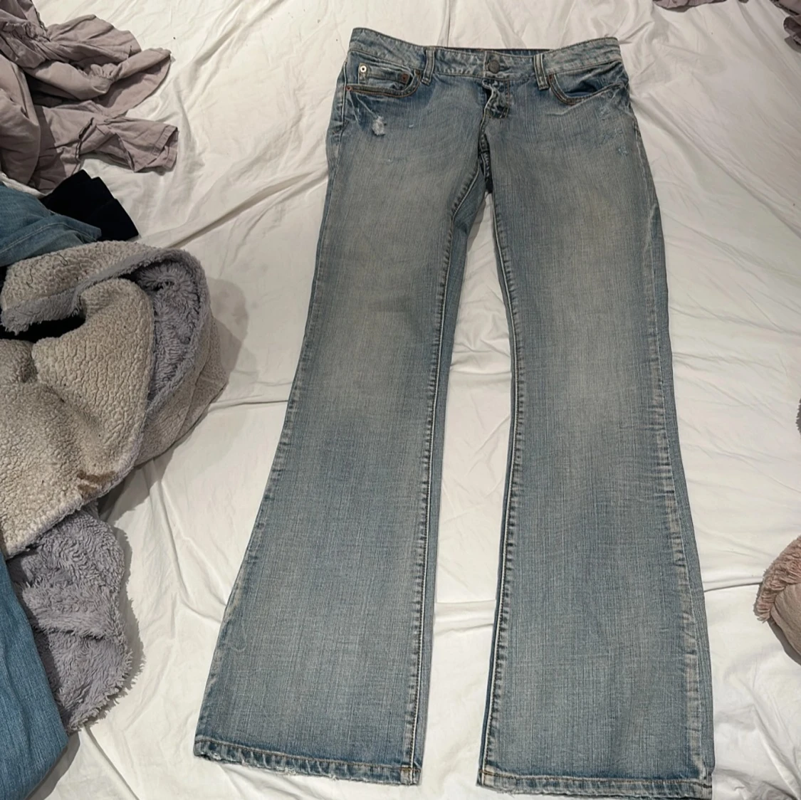 Lågmidjade bootcut jeans - 1