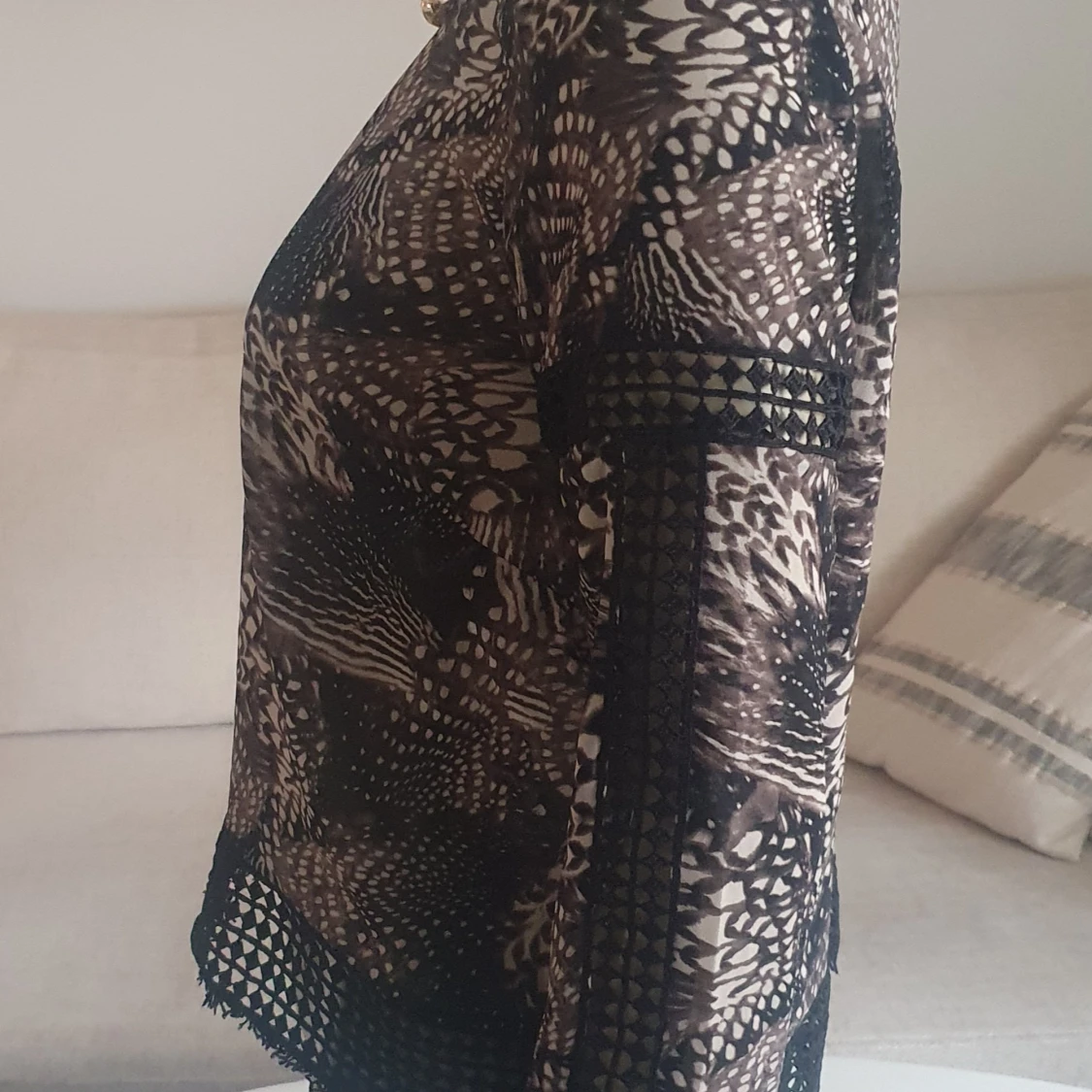 Underbar & läcker blus * Stl 36-38 * mått i text - 2