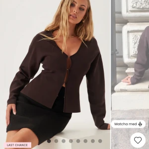 Tröja - Super fin brun tröja från bubbleroom använd 2 ggr så i ny skick. 