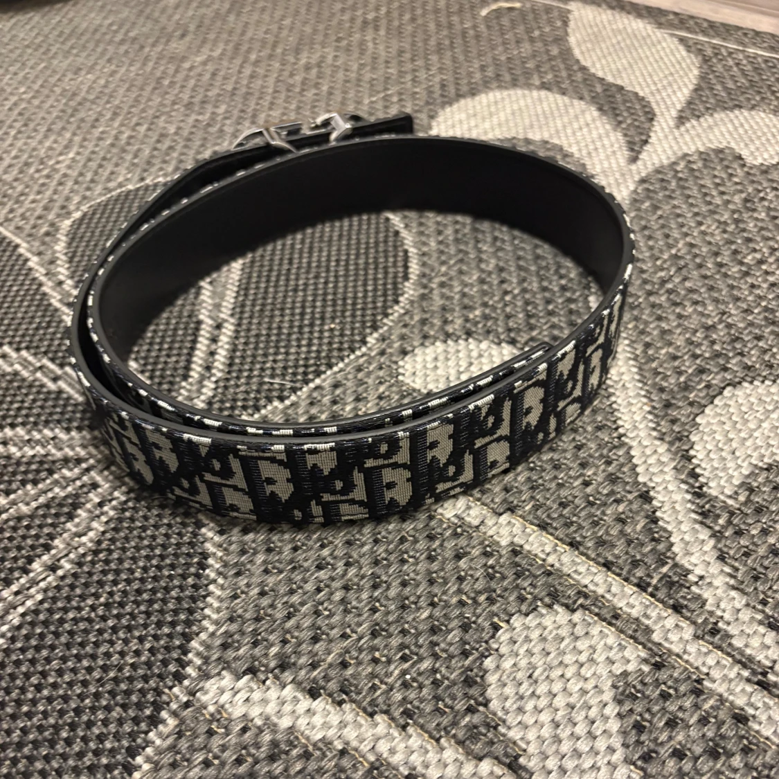 Svart och vit Dior bälte med CD-spänne - 1