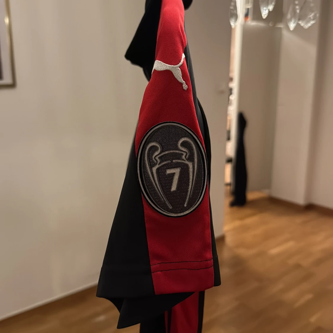 AC Milan fotbollströja 2018/2019 (Äkta med Serie A och CL Logo) - 2