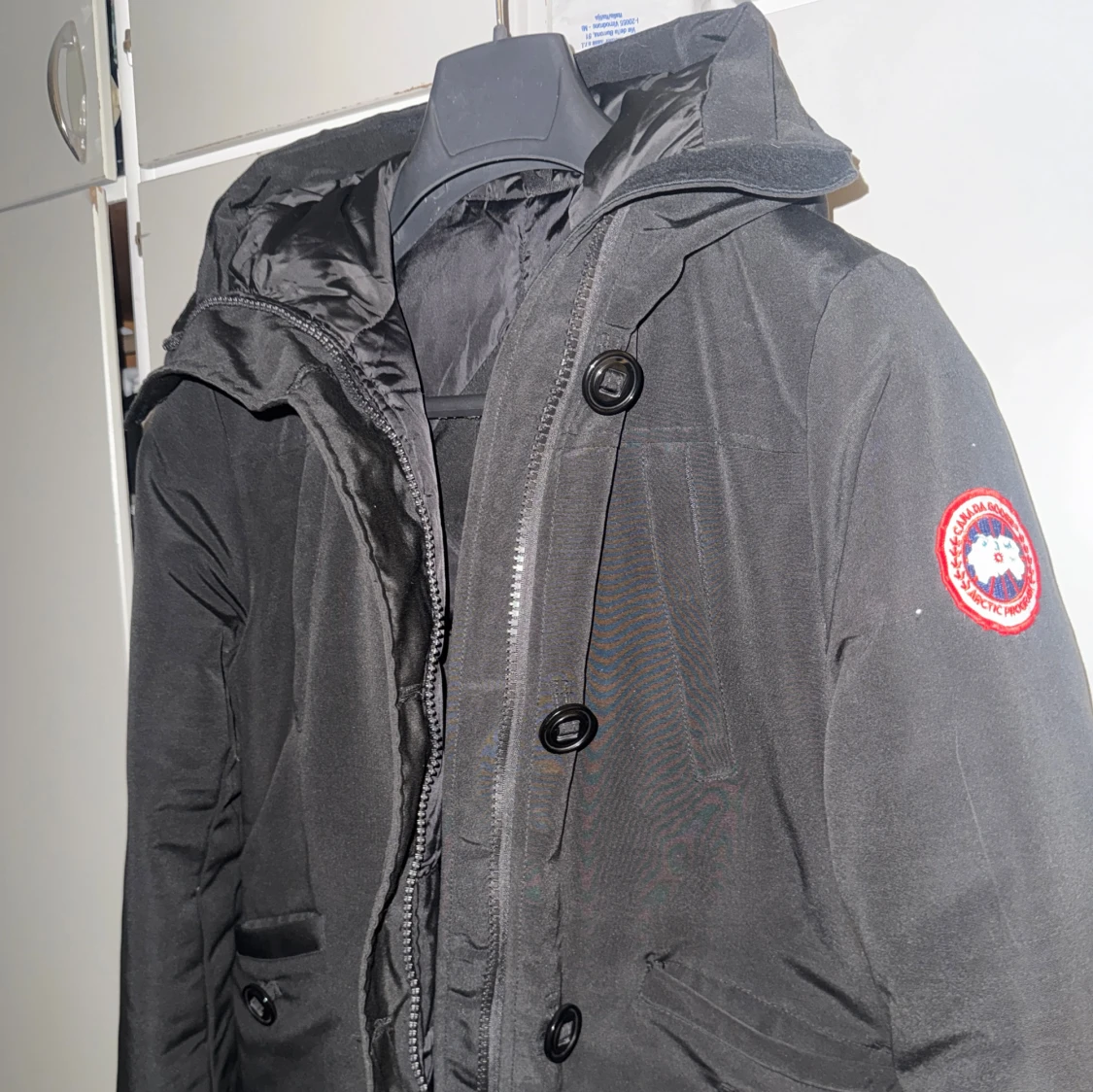 Svart dunjacka från Canada Goose