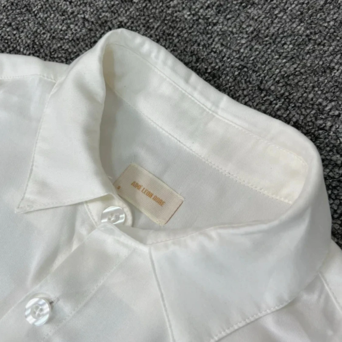 Vit skjorta från Aimé Leon Dore - 2