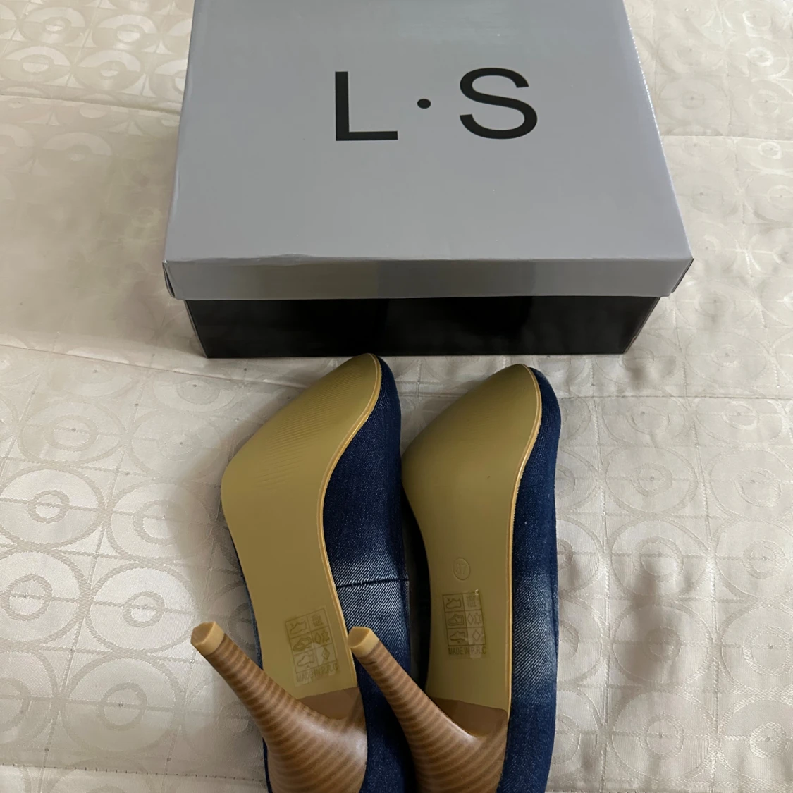 Mörkblå jeanspumps från L.S - 1