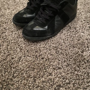 Maison margiela  - Säljer dessa Maison margiela gats, hör av er om ni har några frågor