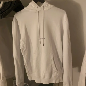 Saint Laurent hoodie  - Saint Laurent Hoodie | Storlek: XS | Skick: 9/10 (Inga defekter) | Kvitto medföljer | Först till kvarn!