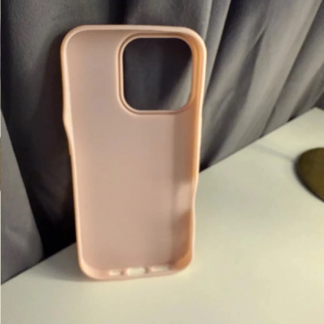 Mobilskal iPhone 16 PRO - 1