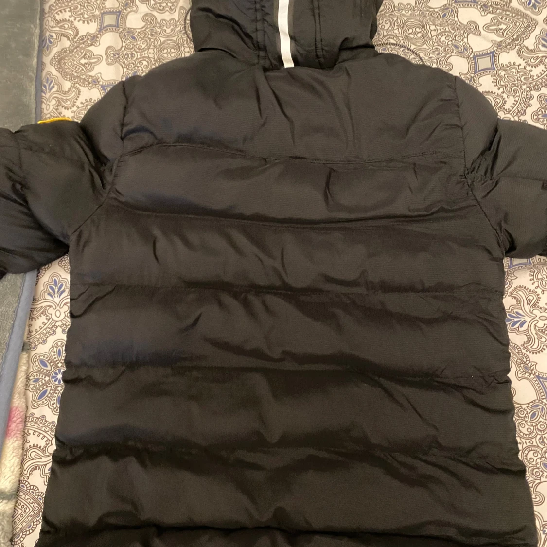 Svart pufferjacka från Zavetti Canada - 3
