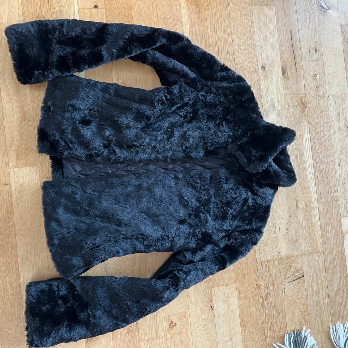 Svart pälsjacka från Zoul - 2