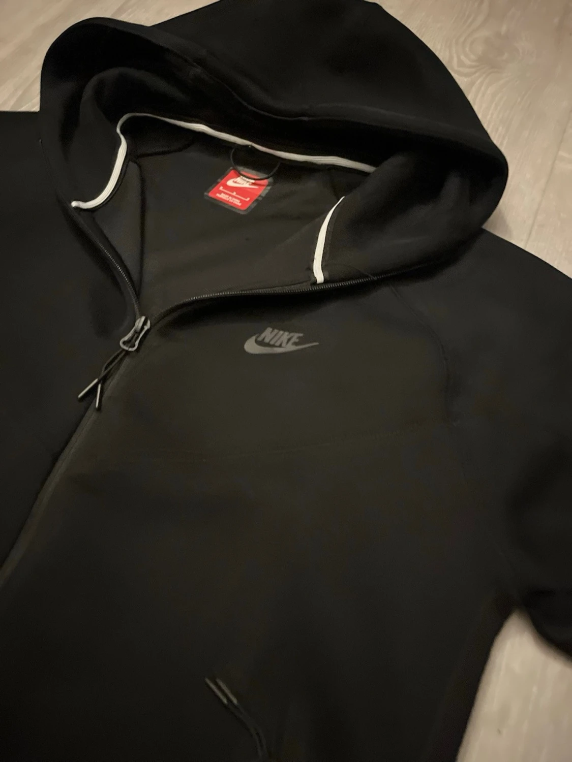 Nike Tech – Svart (M) / Komplett set - 6