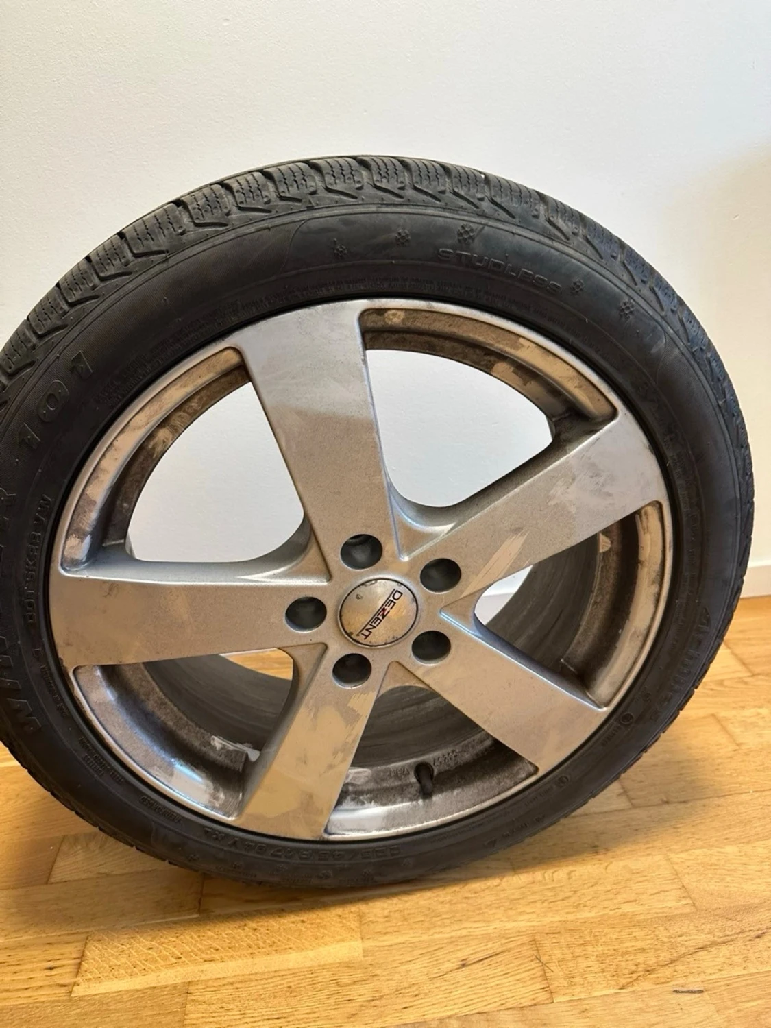 Bildäck och fälgar  - 1