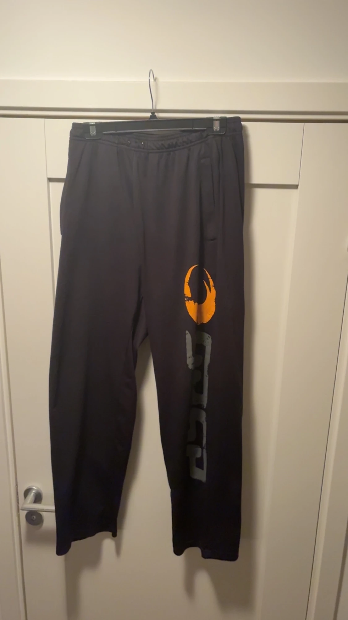 Svarta träningsbyxor från GASP  - 1
