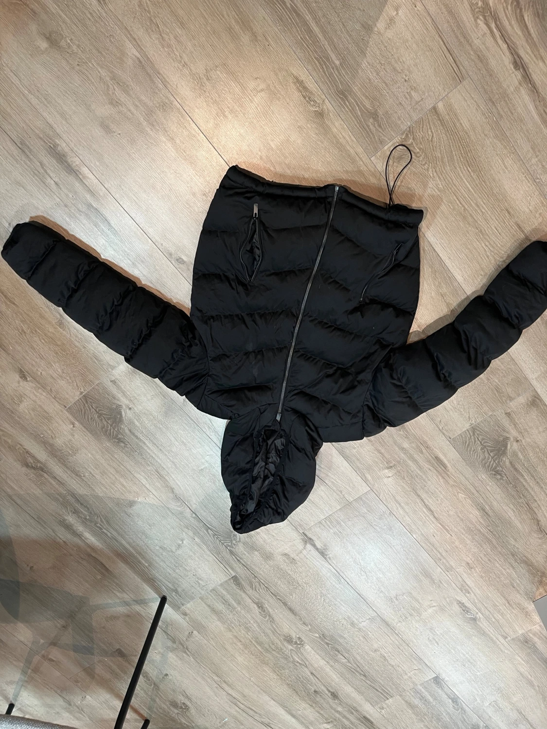 Svart pufferjacka från Fr Sister