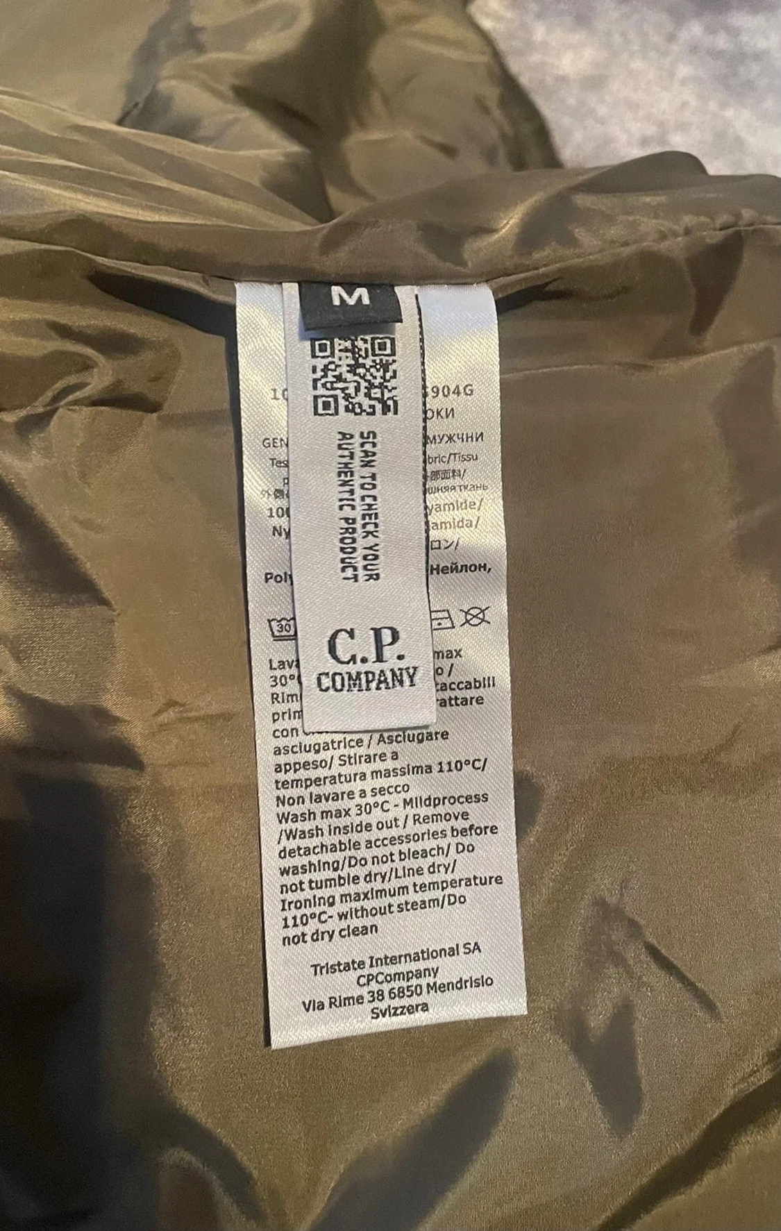 Olivgrön pufferjacka från C.P. Company - 3