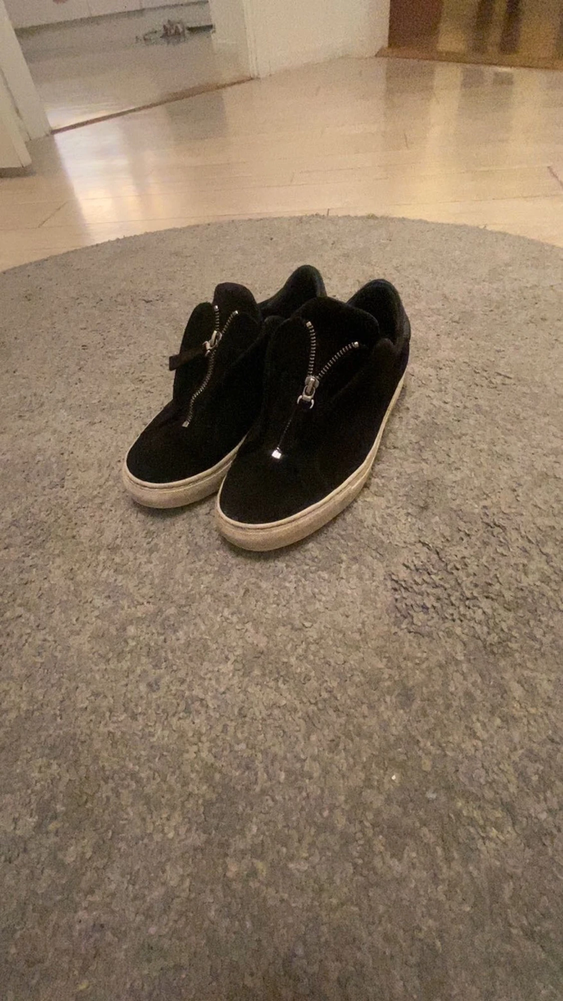 Axel arigato skor dragkedja