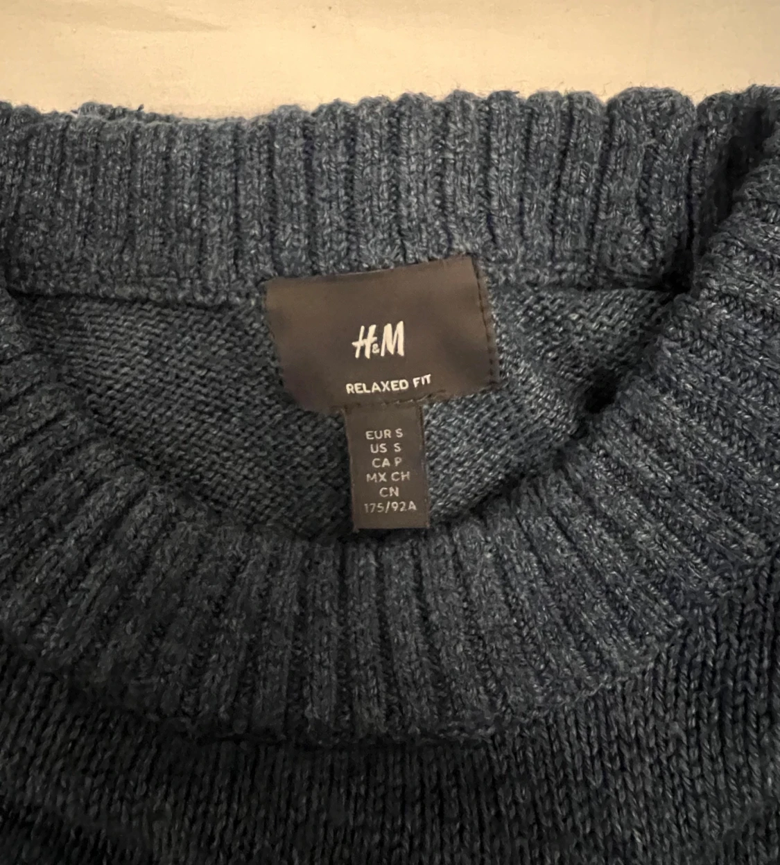 Blå stickad tröja från H&M - 1