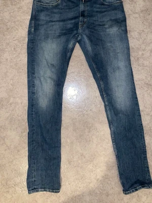 Replay Jeans - Säljer ett par replay jeans med raka ben. 