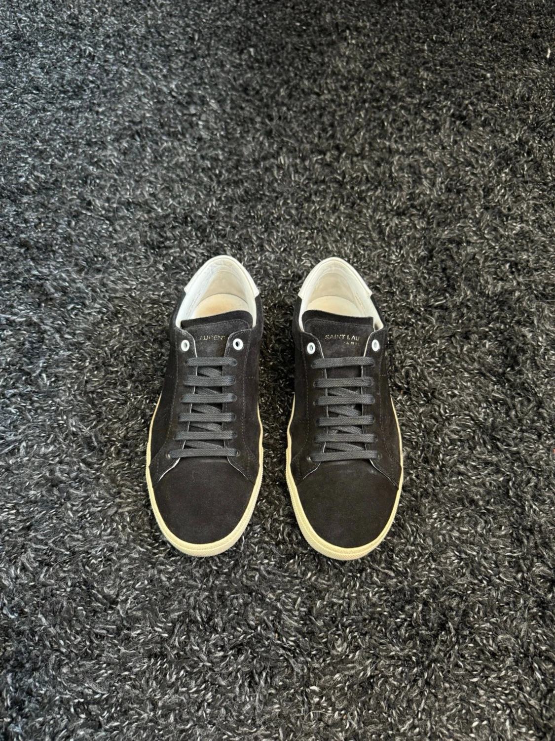 Svarta Saint Laurent sneakers i mocka