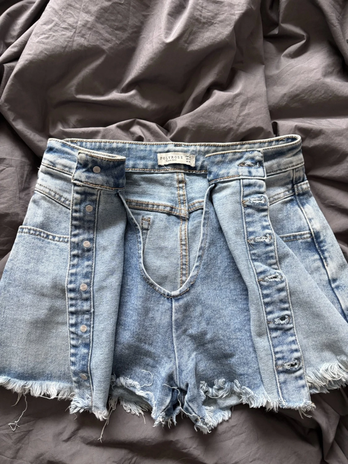 Ljusblå jeanskjol/shorts från Folyrose - 2