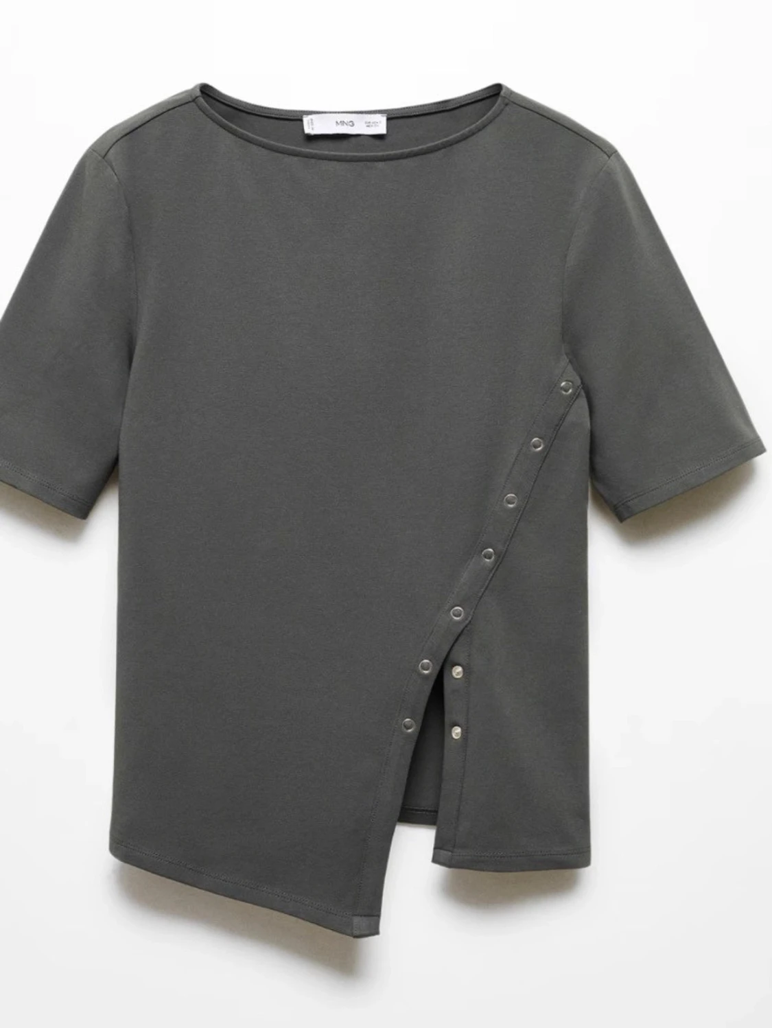 Svart topp med knappar från MNG