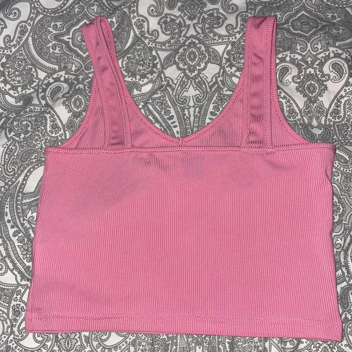 Rosa ribbad linnetopp från SHEIN - 1