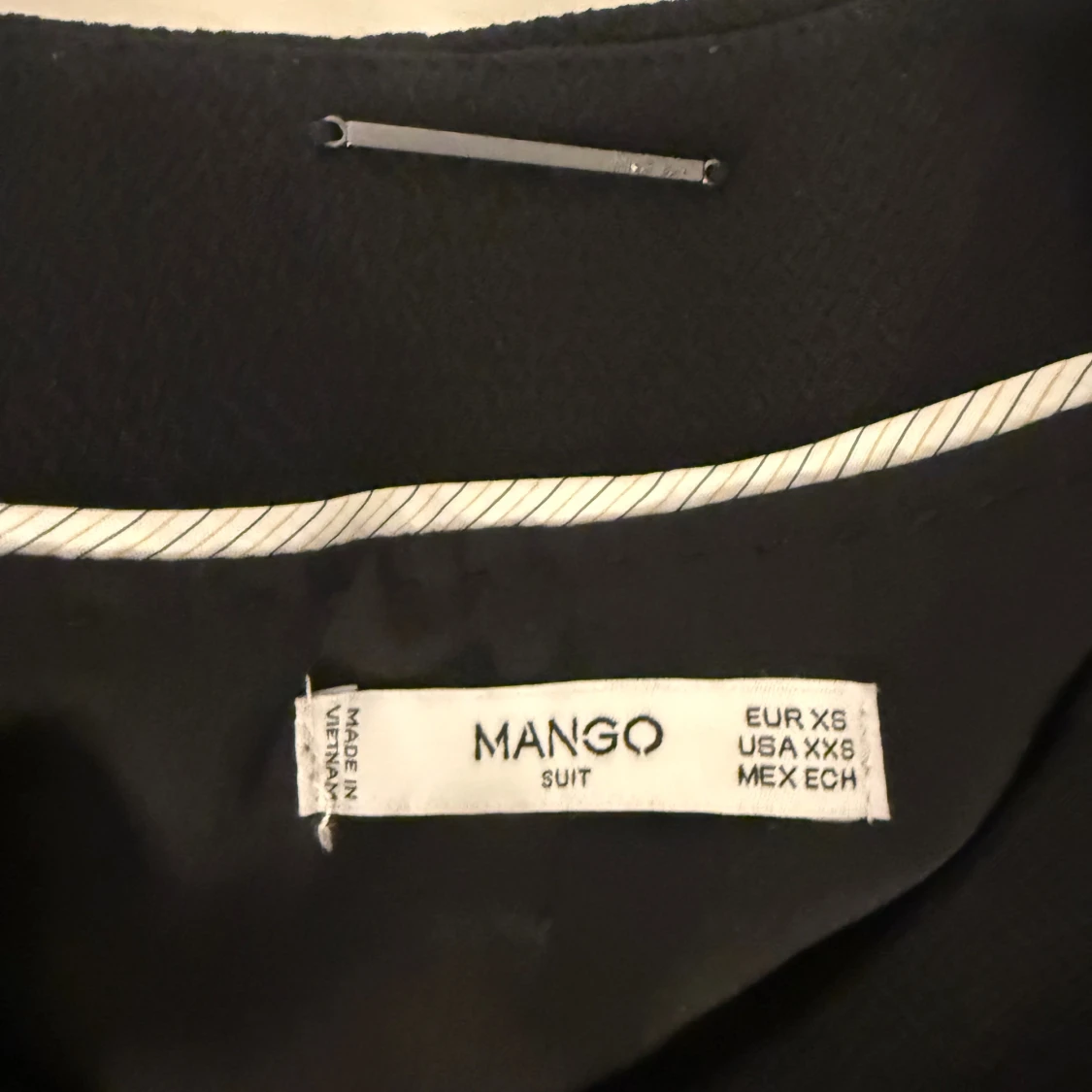 Svart kavajjacka från Mango XS - 1