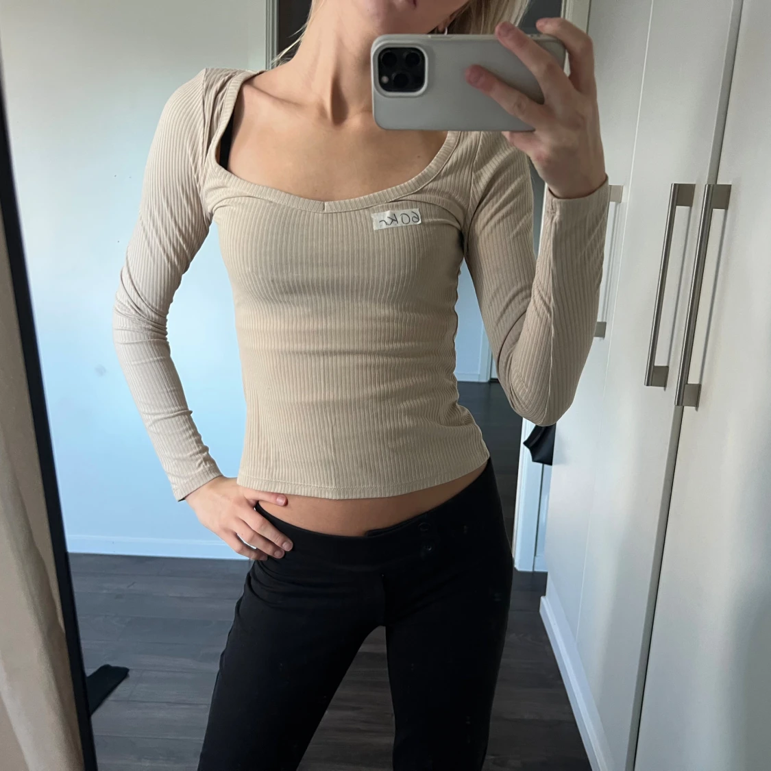 Beige ribbad långärmad topp från Nelly - 1