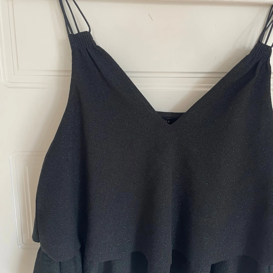 Svart glittrig linnetopp från Zara - 1