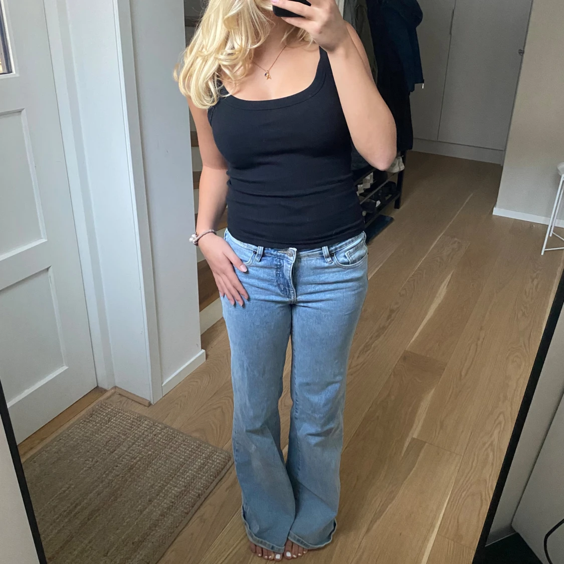 Ljusblå bootcut jeans - 1