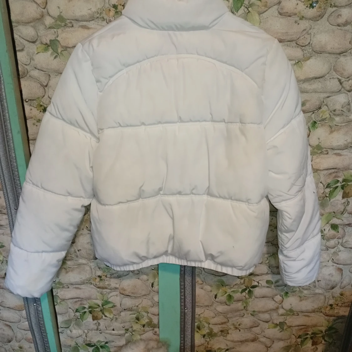 Vit pufferjacka med dragkedja - 2