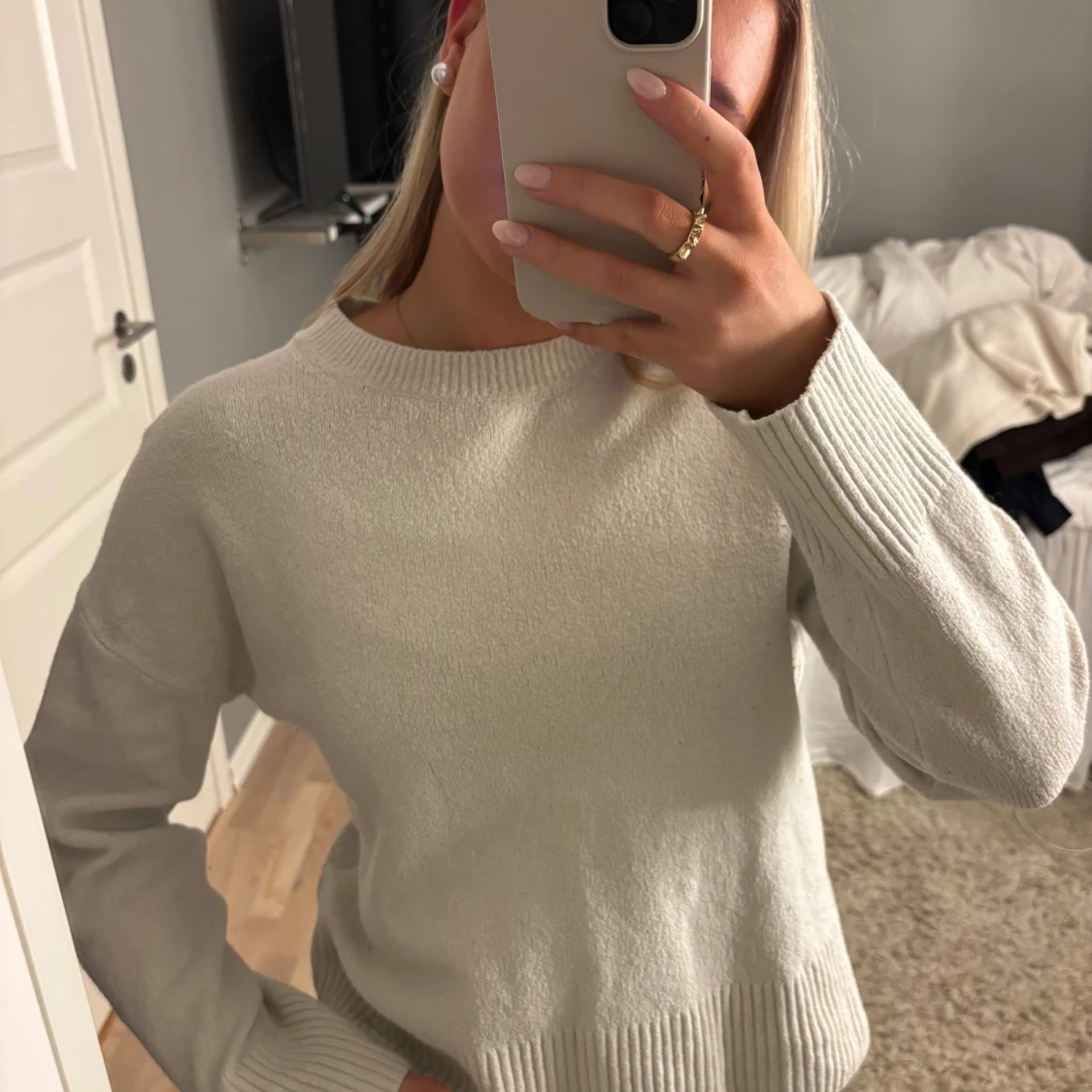 Vit stickad tröja från &other stories  - 2