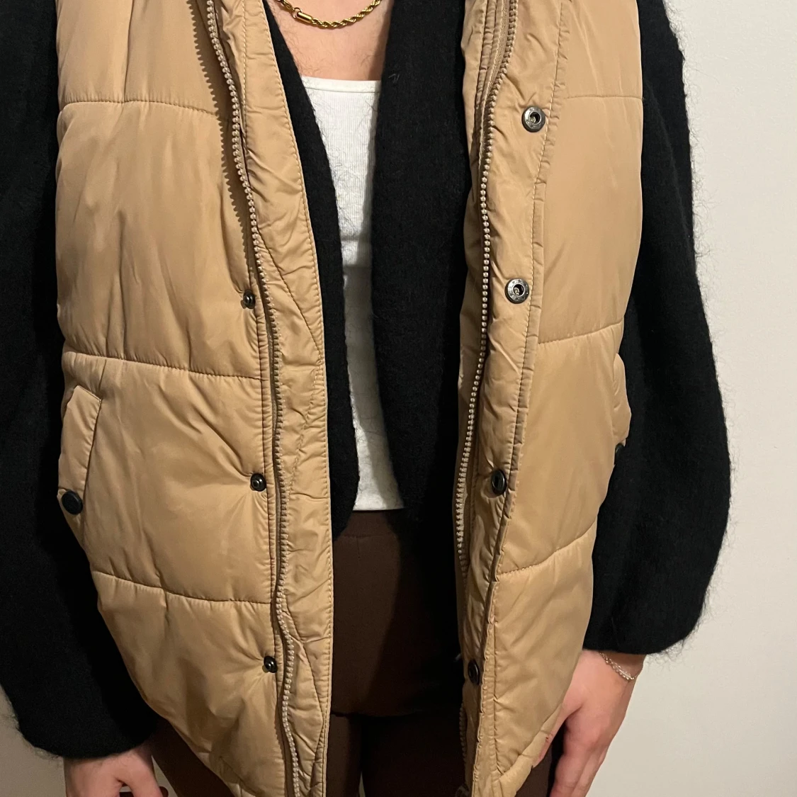 Beige/ ljusbrun väst