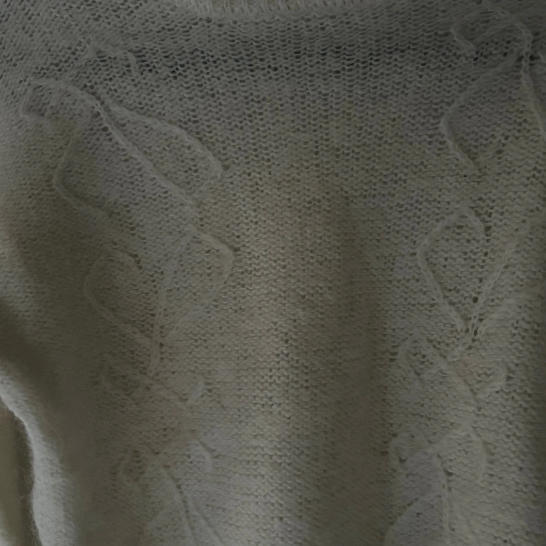 krämvit stickad tröja  - 2