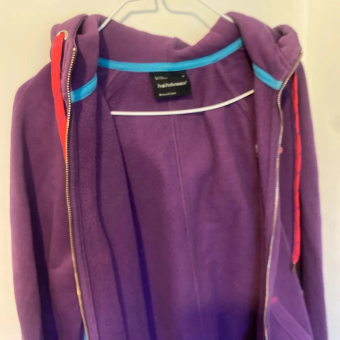 Lila hoodie från Peak Performance - 2