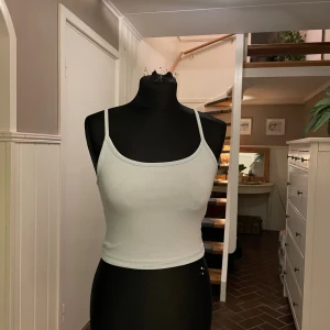 Ljusblå topp - Mjukt material. Perfekt för varma sommardagar!