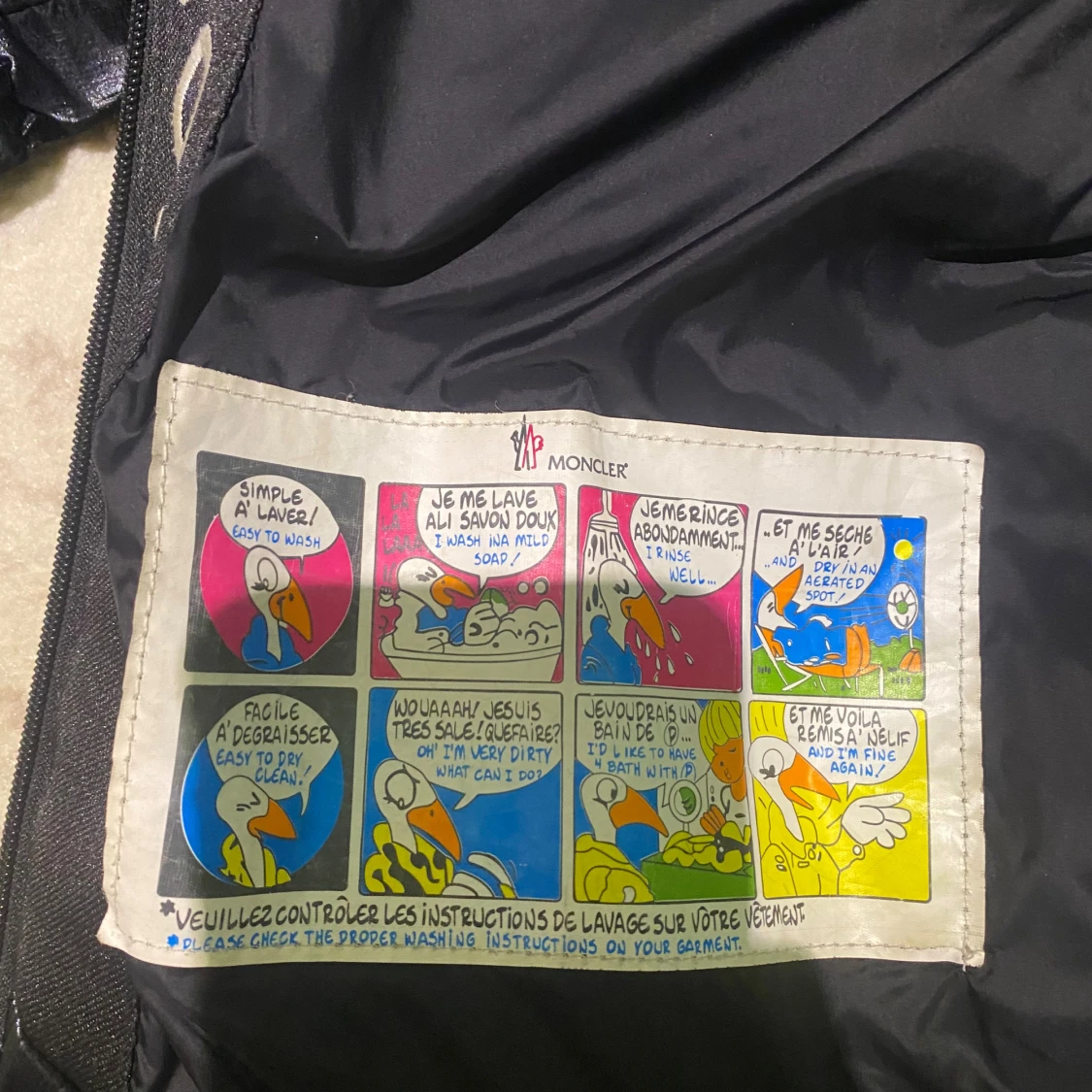 Svart Moncler pufferjacka med huva - 2