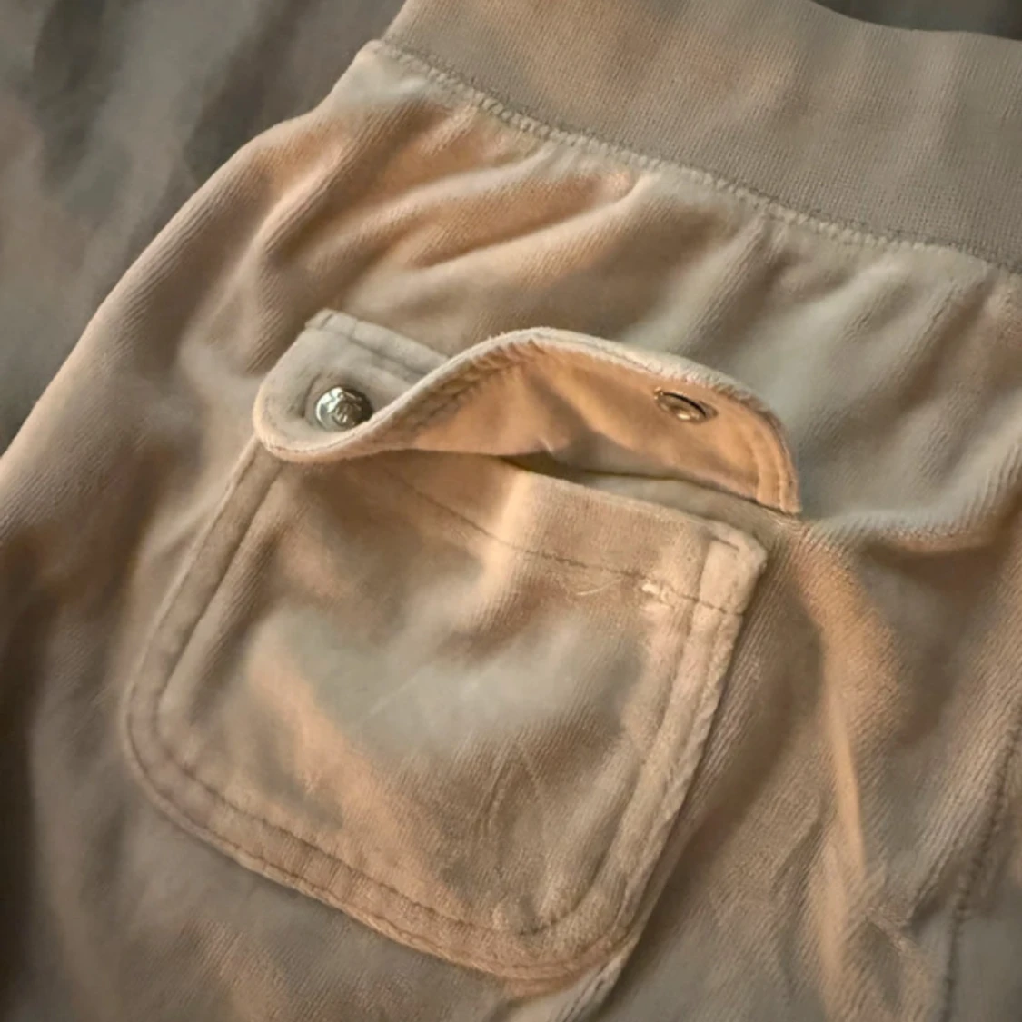 Beiga mjukisbyxor Juicy Couture S - 4