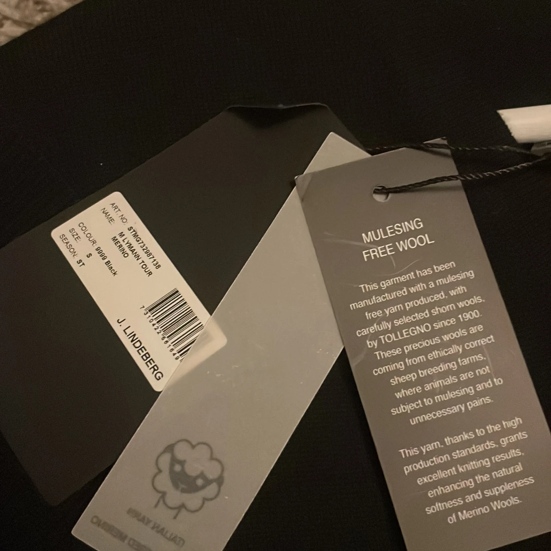 Svart merinoulltröja J.Lindeberg S - 2
