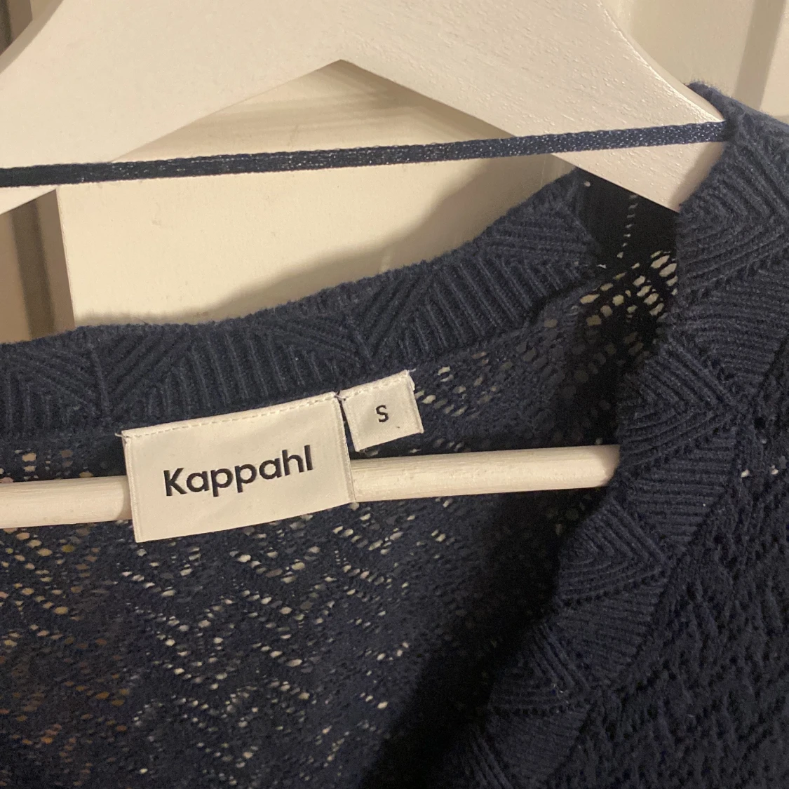 Mörkblå stickad kofta från Kappahl - 2