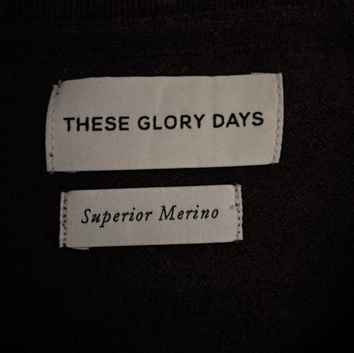 Svart merinoullströja These Glory Days - 1