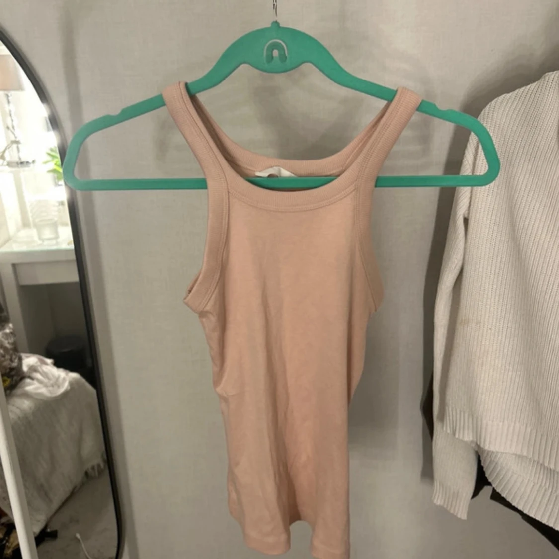 Beige ribbad linnetopp från H&M XS