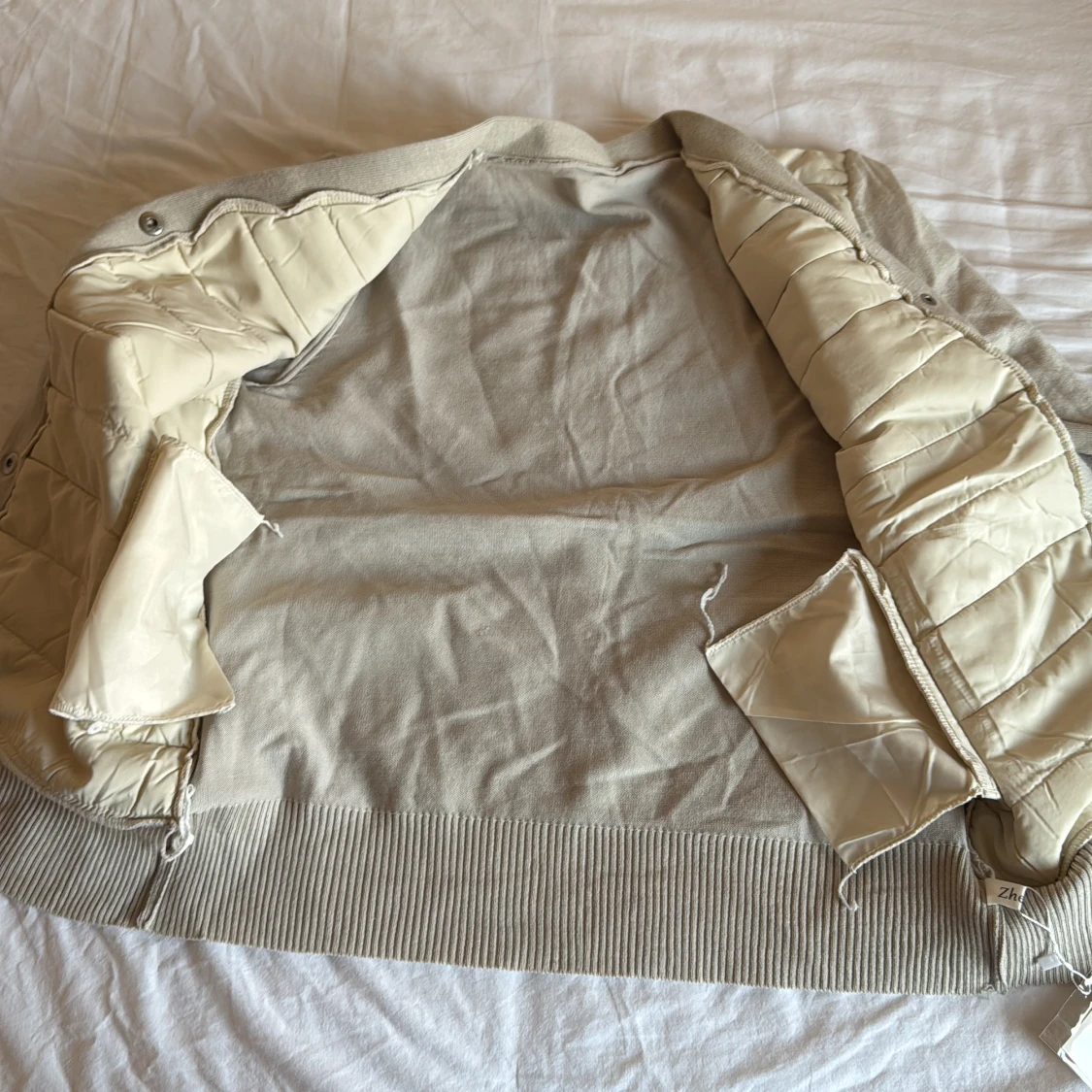 Beige quiltad dunväst från Zhenzi - 2